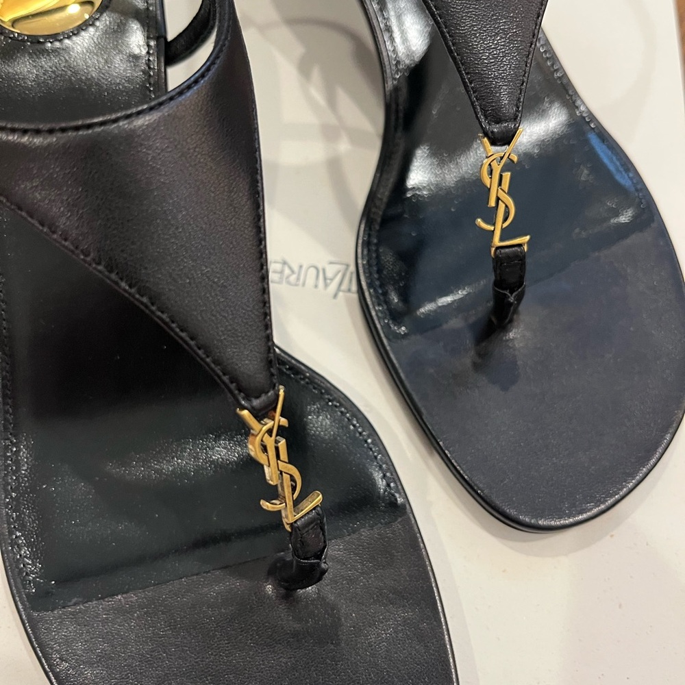 Saint Laurent Black Leather Thong Wedge Sandals with Gold Hardware - Picture 8 of 8